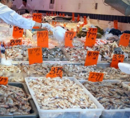 Carrefour şi Auchan Constanţa caută vânzători